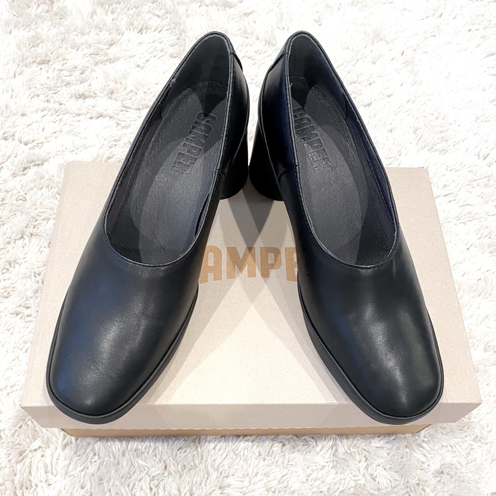 *NIB* CAMPER Upright Column Heel Pumps SZ 9